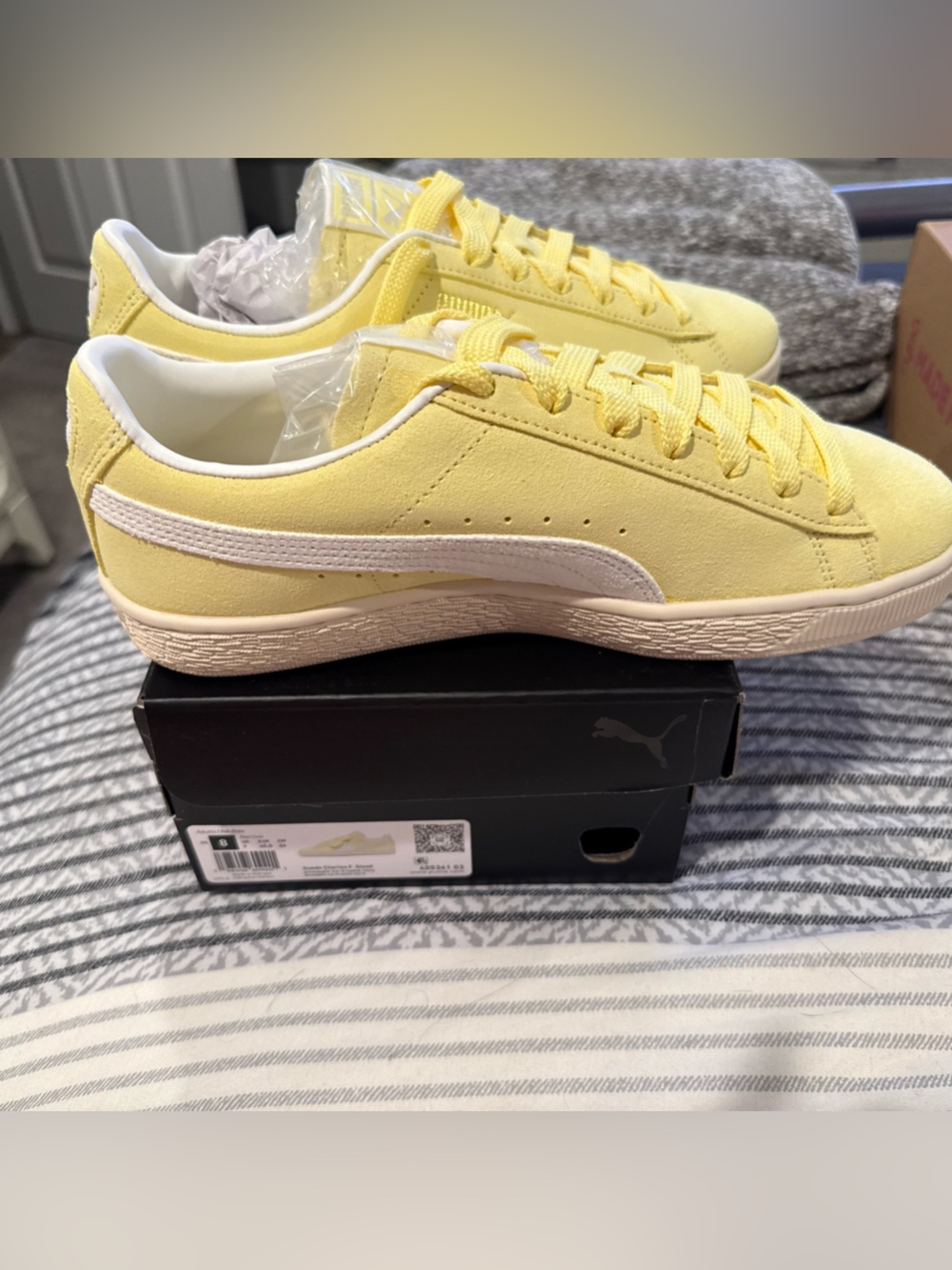 Puma Mens Suede Charles F. Stead Yellow Shoes (NWT) Sz 8